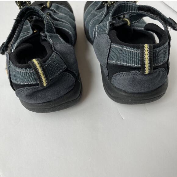 Keen Newport Water Friendly Kids Sandals - Picture 7 of 12